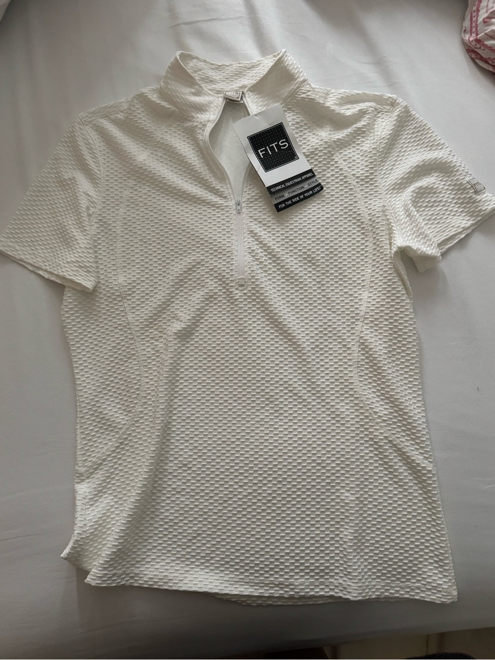 NWT FITS Women’s XL White Technical Equestrian Riding Shirt Quarter Zip